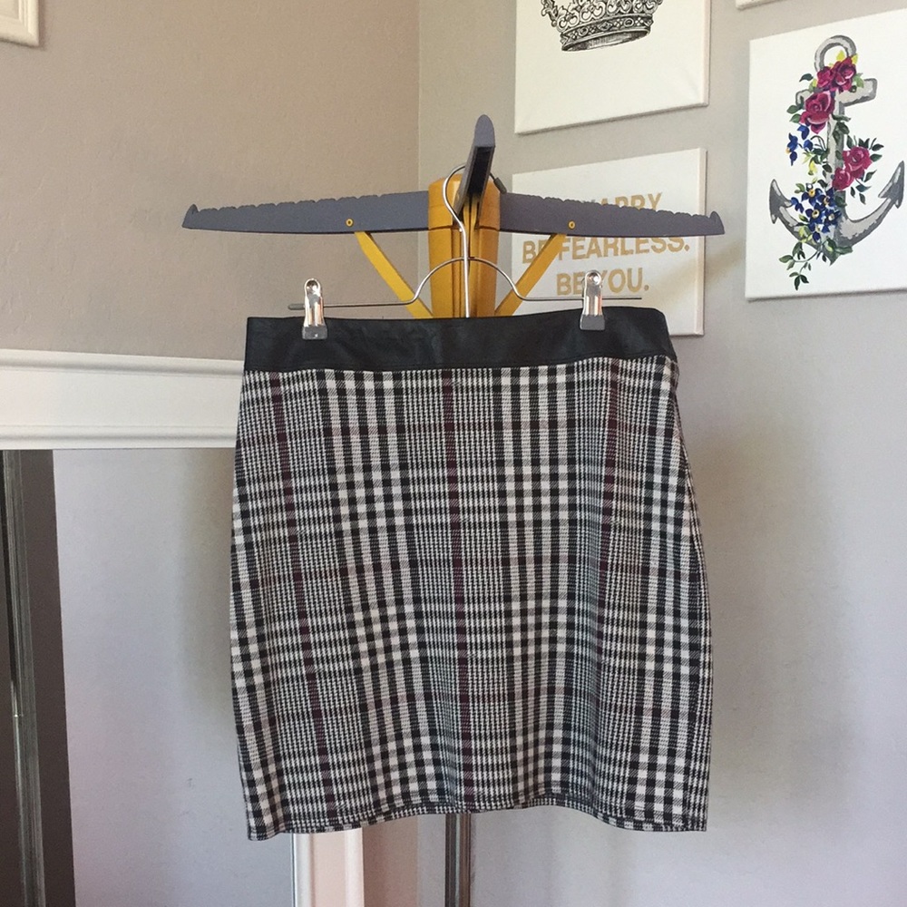 Abercrombie and Fitch Plaid Skirt